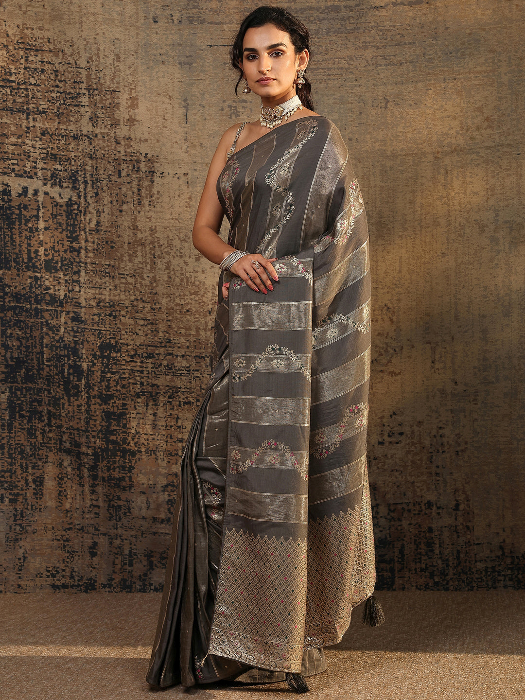 Grey Woven Design Silk Blend Saree With Unstitched Blouse Piece