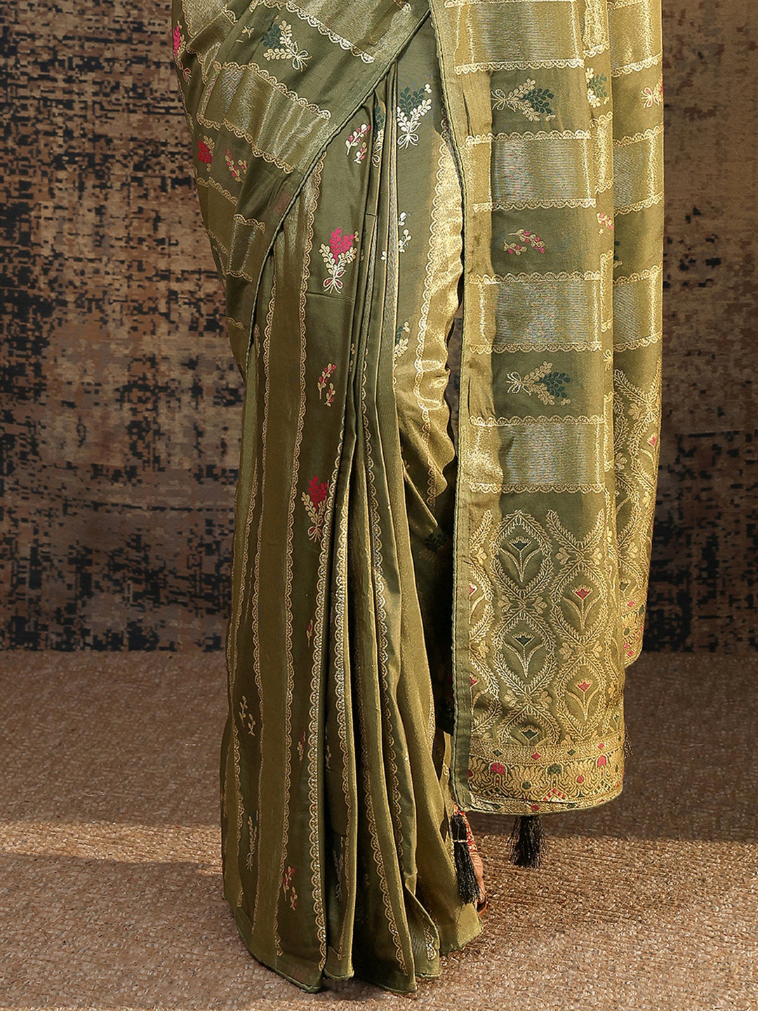 Olive Woven Design Silk Blend Saree With Unstitched Blouse Piece