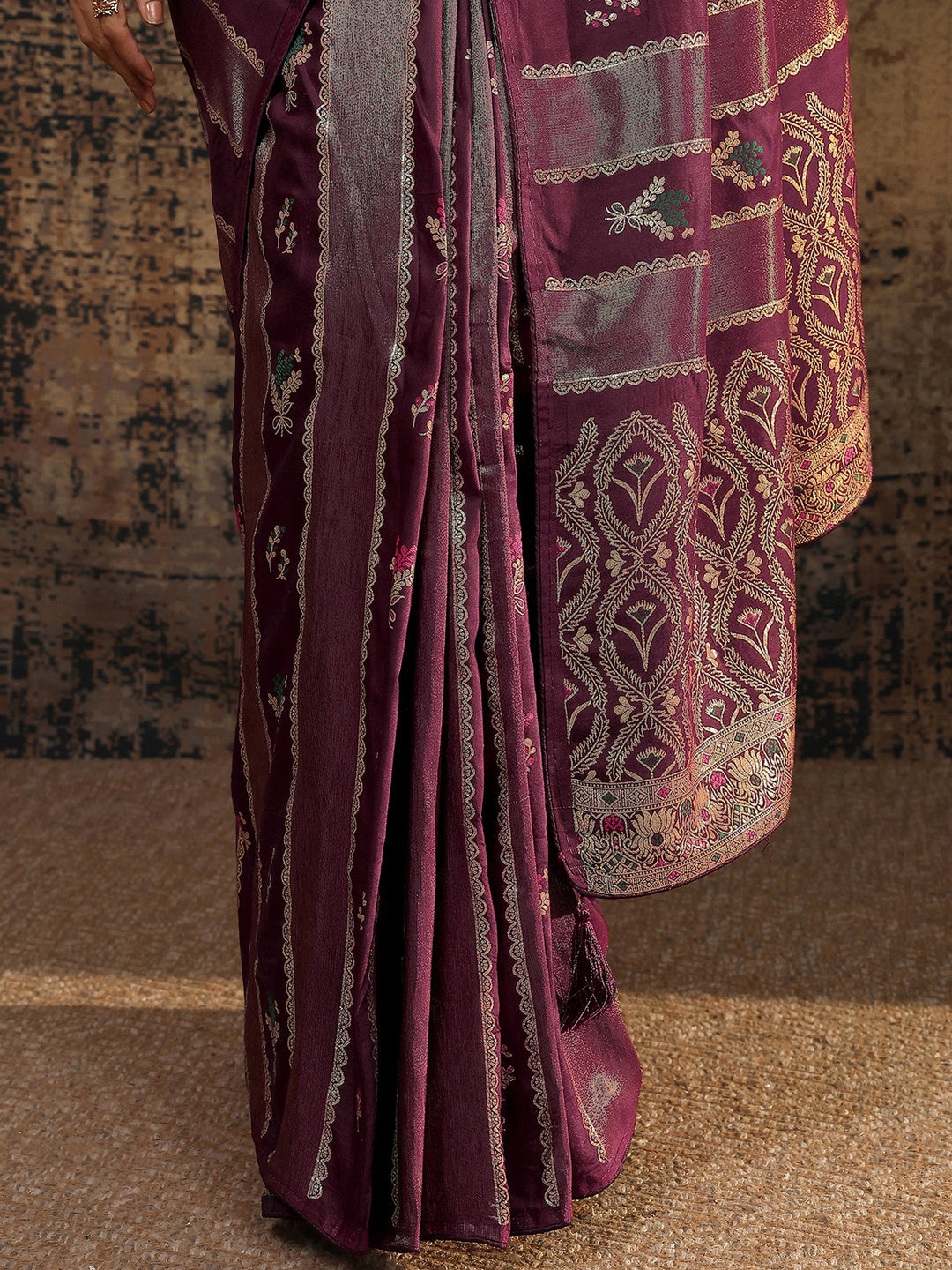Burgundy Woven Design Silk Blend Saree With Unstitched Blouse Piece