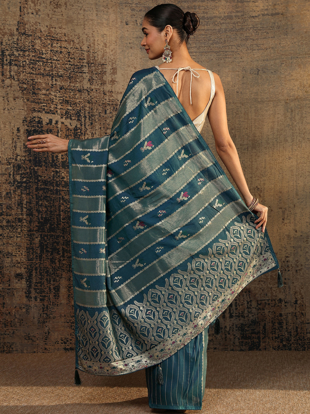 Teal Woven Design Silk Blend Saree With Unstitched Blouse Piece