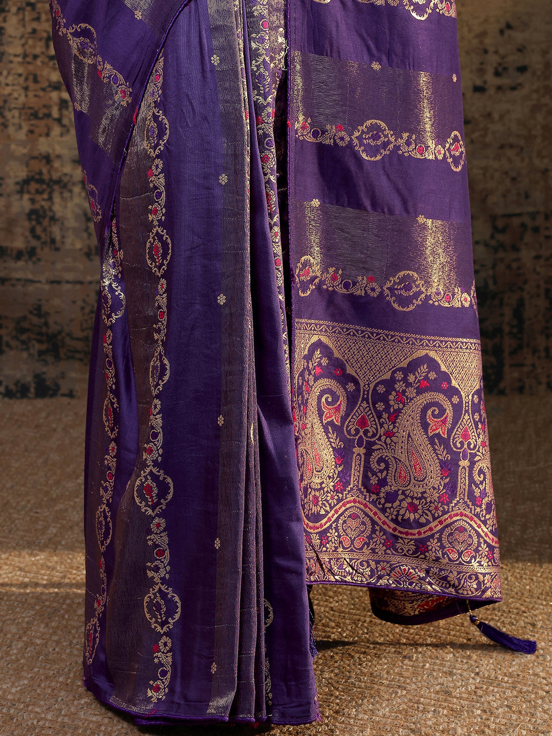 Purple Woven Design Silk Blend Saree With Unstitched Blouse Piece