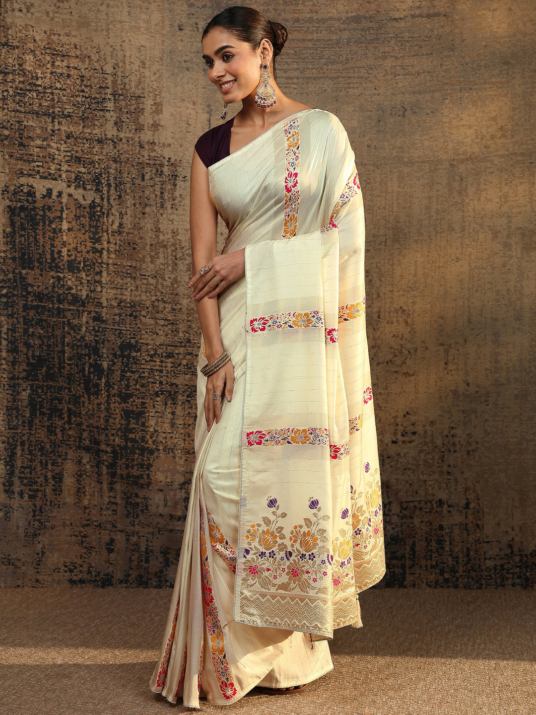 Off White Woven Design Silk Blend Saree With Unstitched Blouse Piece