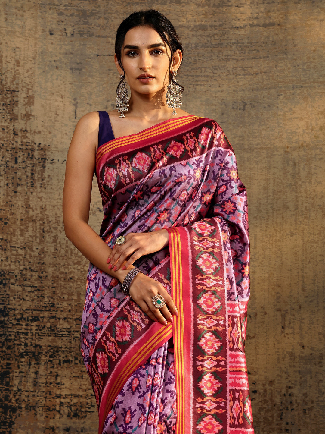 Lavender Abstract Printed Silk Saree With Unstitched Blouse Piece