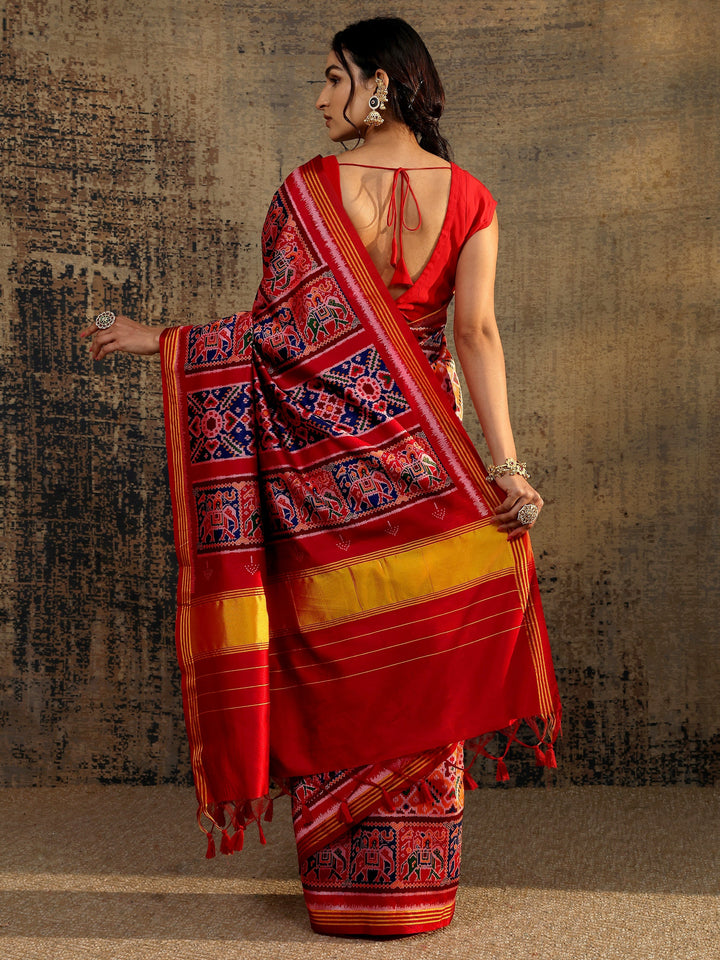 Mustard Abstract Printed Silk Saree With Unstitched Blouse Piece