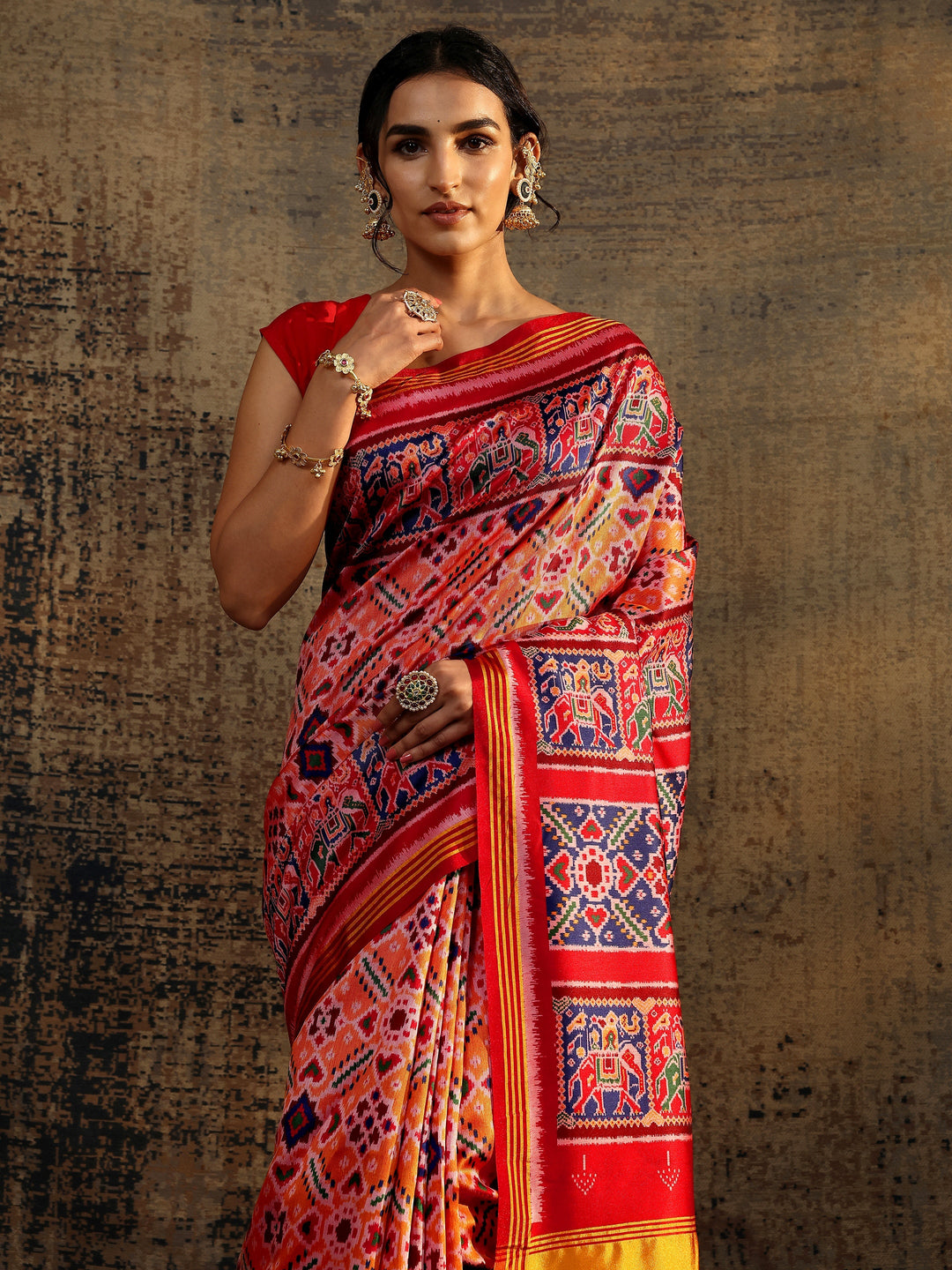 Mustard Abstract Printed Silk Saree With Unstitched Blouse Piece
