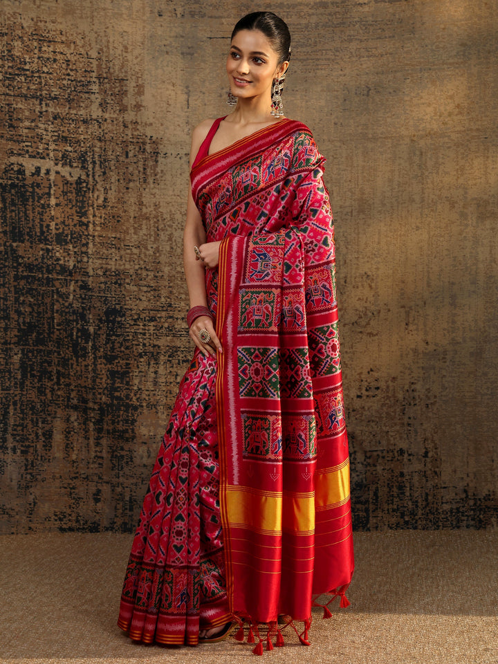 Pink Printed Silk Saree With Unstitched Blouse Piece
