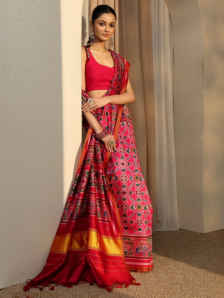 Pink Printed Silk Saree With Unstitched Blouse Piece