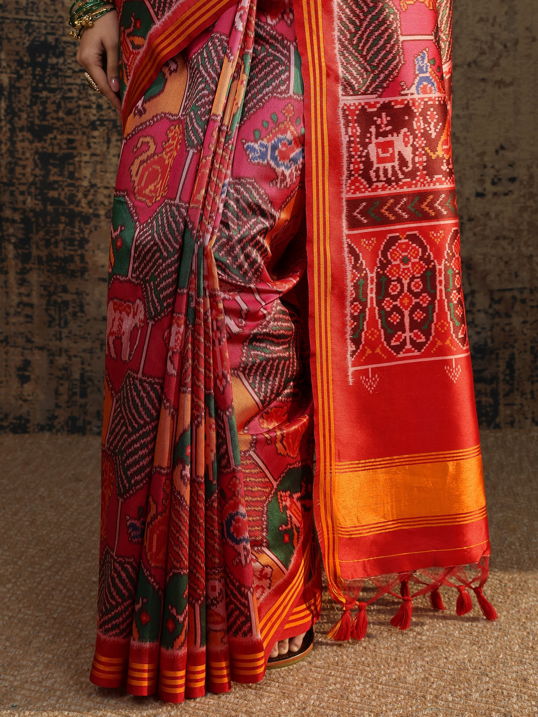 Multi Printed Silk Saree With Unstitched Blouse Piece