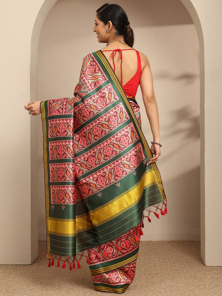 Green Printed Silk Saree With Unstitched Blouse Piece