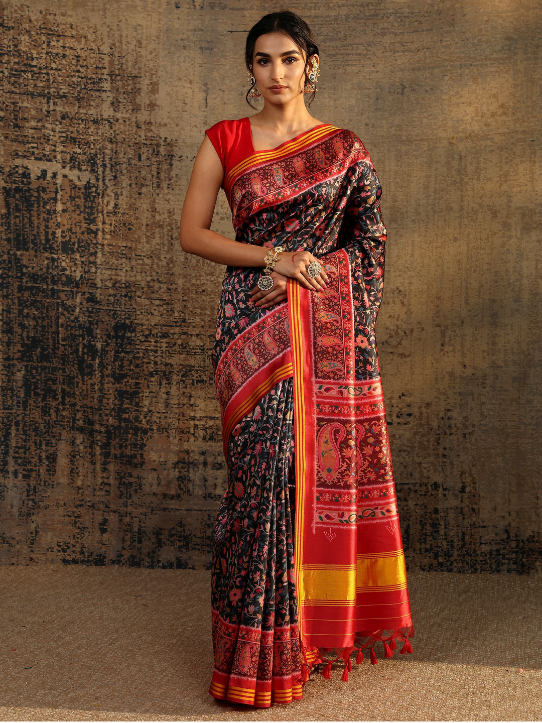 Black Printed Silk Saree With Unstitched Blouse Piece