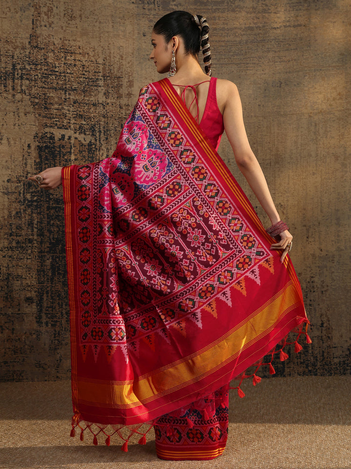 Multi Abstract Printed Silk Saree With Unstitched Blouse Piece