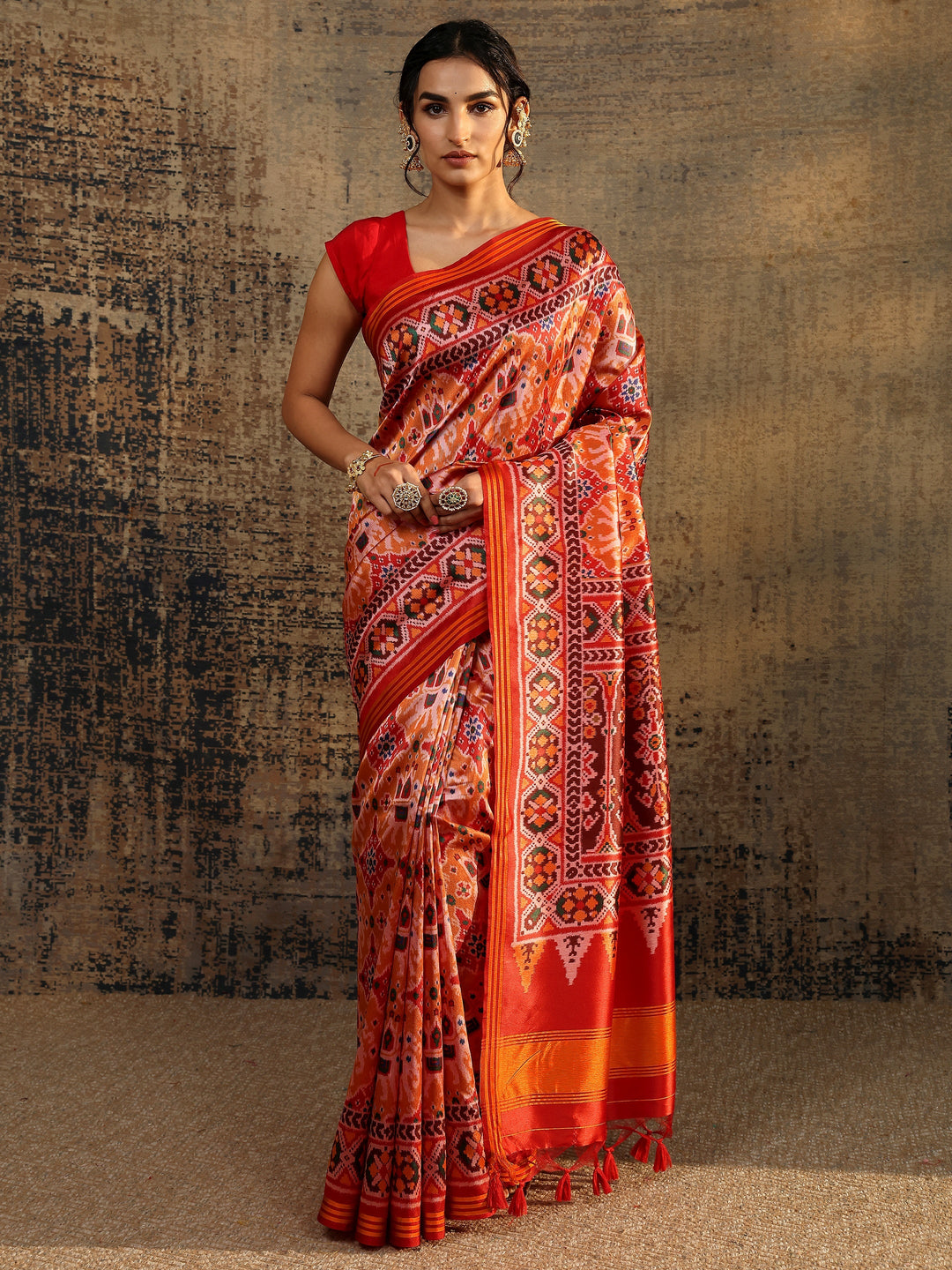 Multi Abstract Printed Silk Saree With Unstitched Blouse Piece