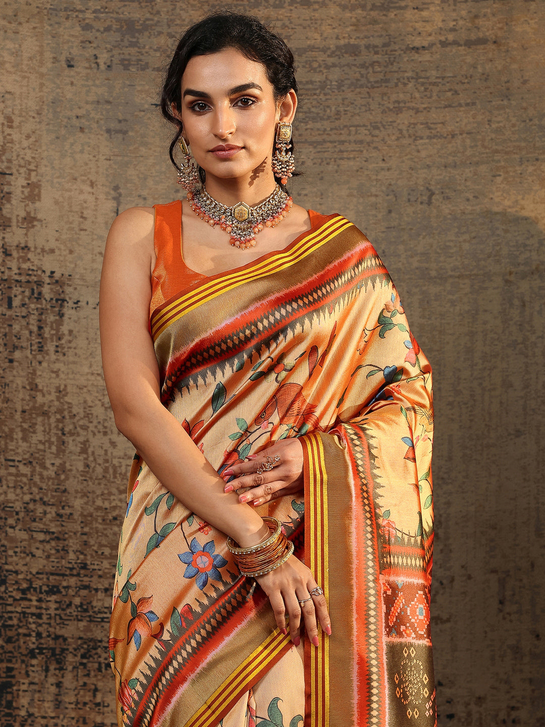 Gold Printed Silk Saree With Unstitched Blouse Piece