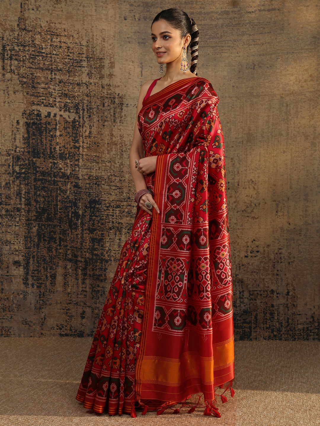 Pink Printed Silk Saree With Unstitched Blouse Piece