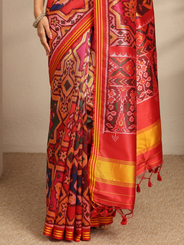 Multi Printed Silk Saree With Unstitched Blouse Piece