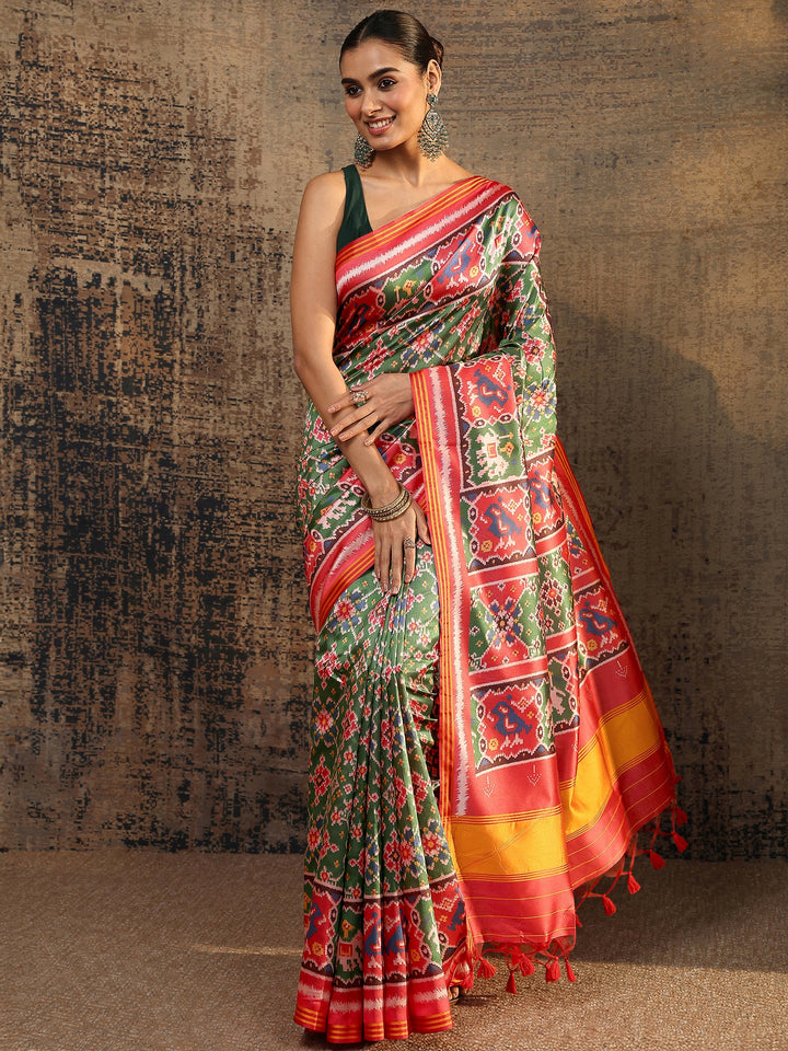 Red Ikat Printed Silk Saree With Unstitched Blouse Piece