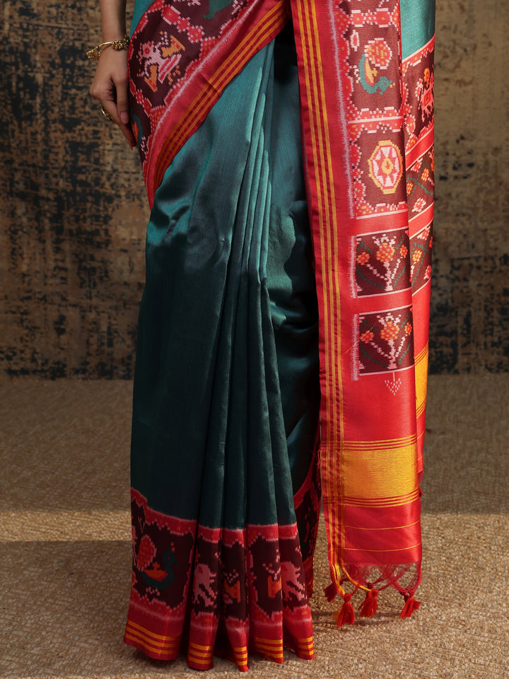 Green Solid Silk Saree With Unstitched Blouse Piece