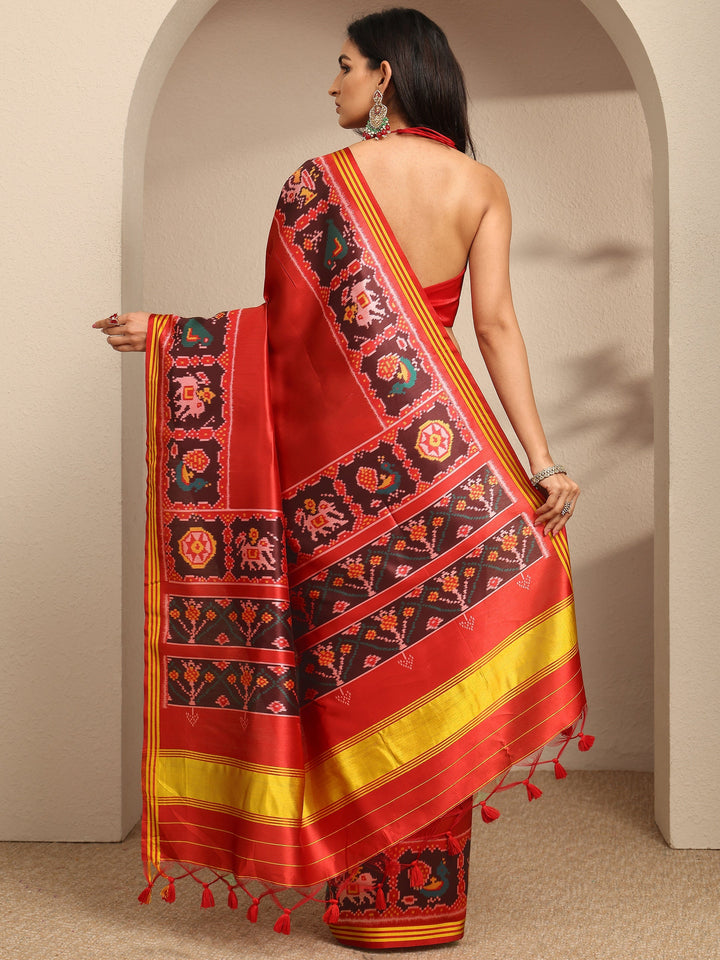 Red Solid Silk Saree With Unstitched Blouse Piece