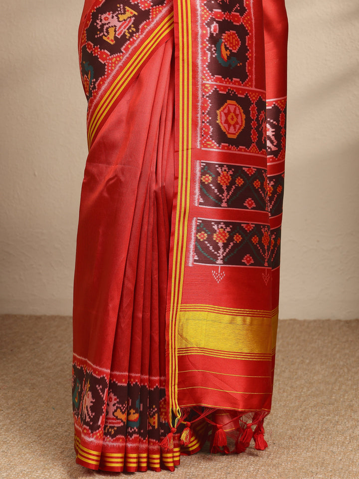 Red Solid Silk Saree With Unstitched Blouse Piece