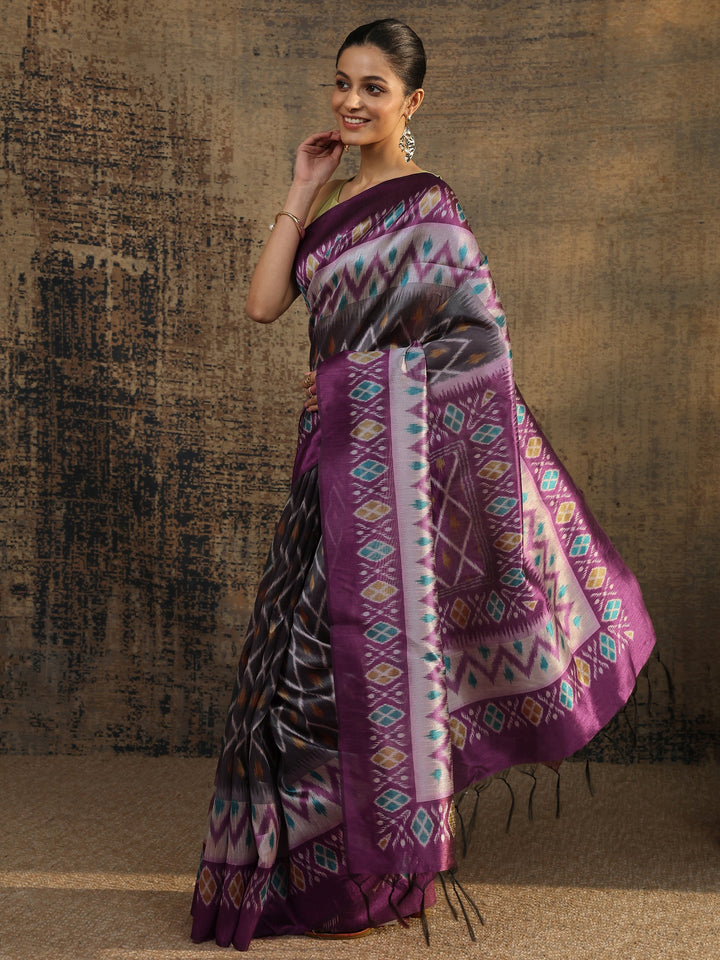 Grey Printed Silk Saree With Unstitched Blouse Piece