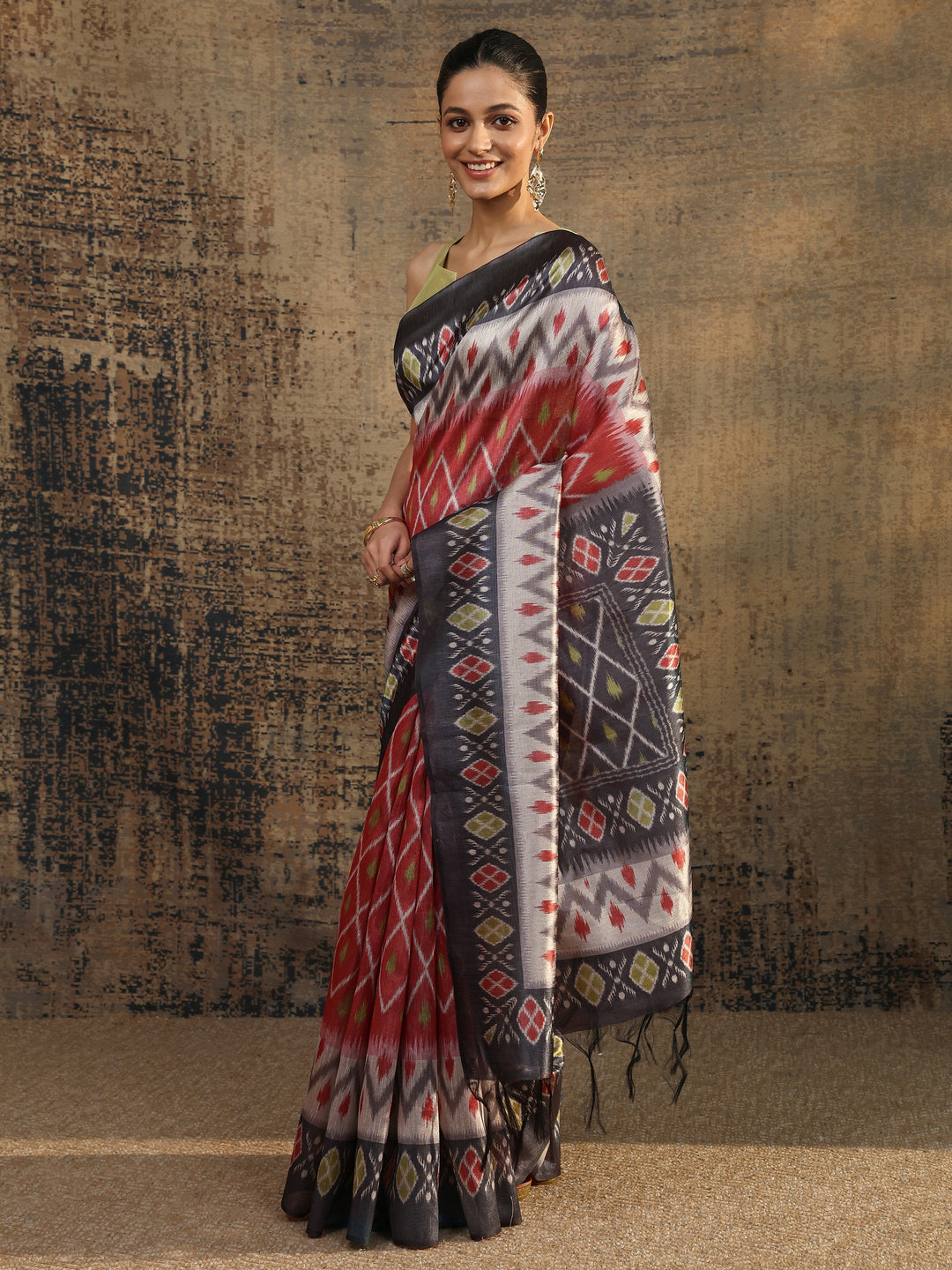 Orange Printed Silk Saree With Unstitched Blouse Piece