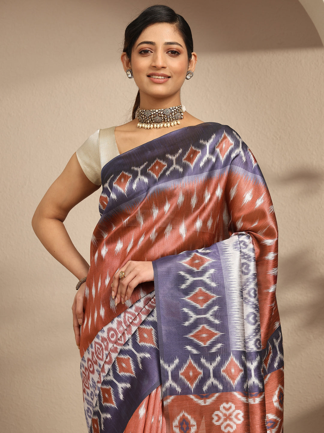 Rust Printed Silk Saree With Unstitched Blouse Piece