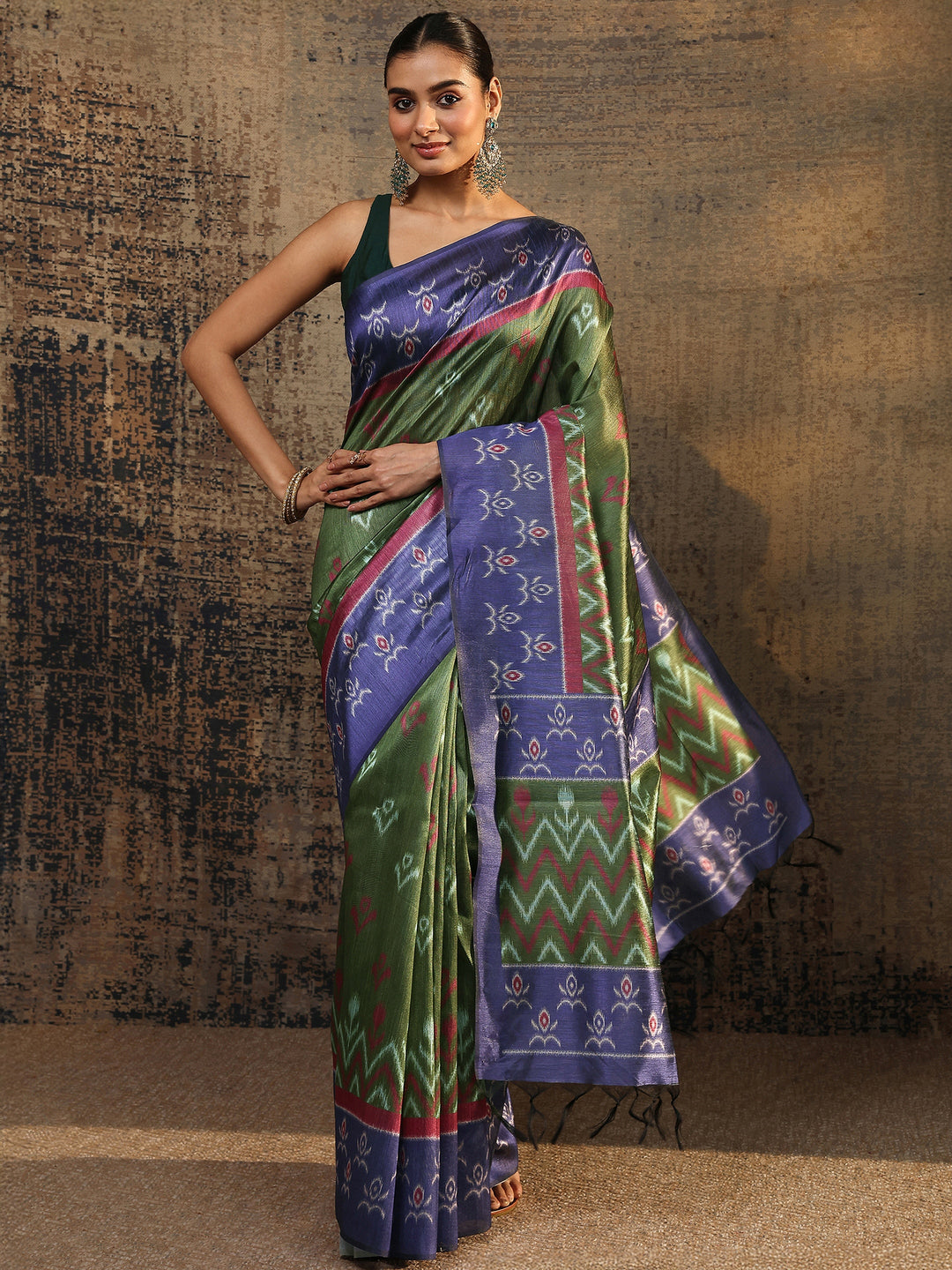 Green Ikat Printed Silk Saree With Unstitched Blouse Piece