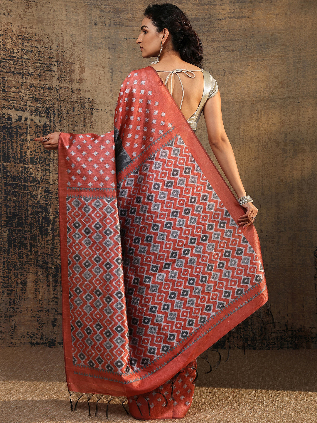 Red Ikat Solid Silk Saree With Unstitched Blouse Piece