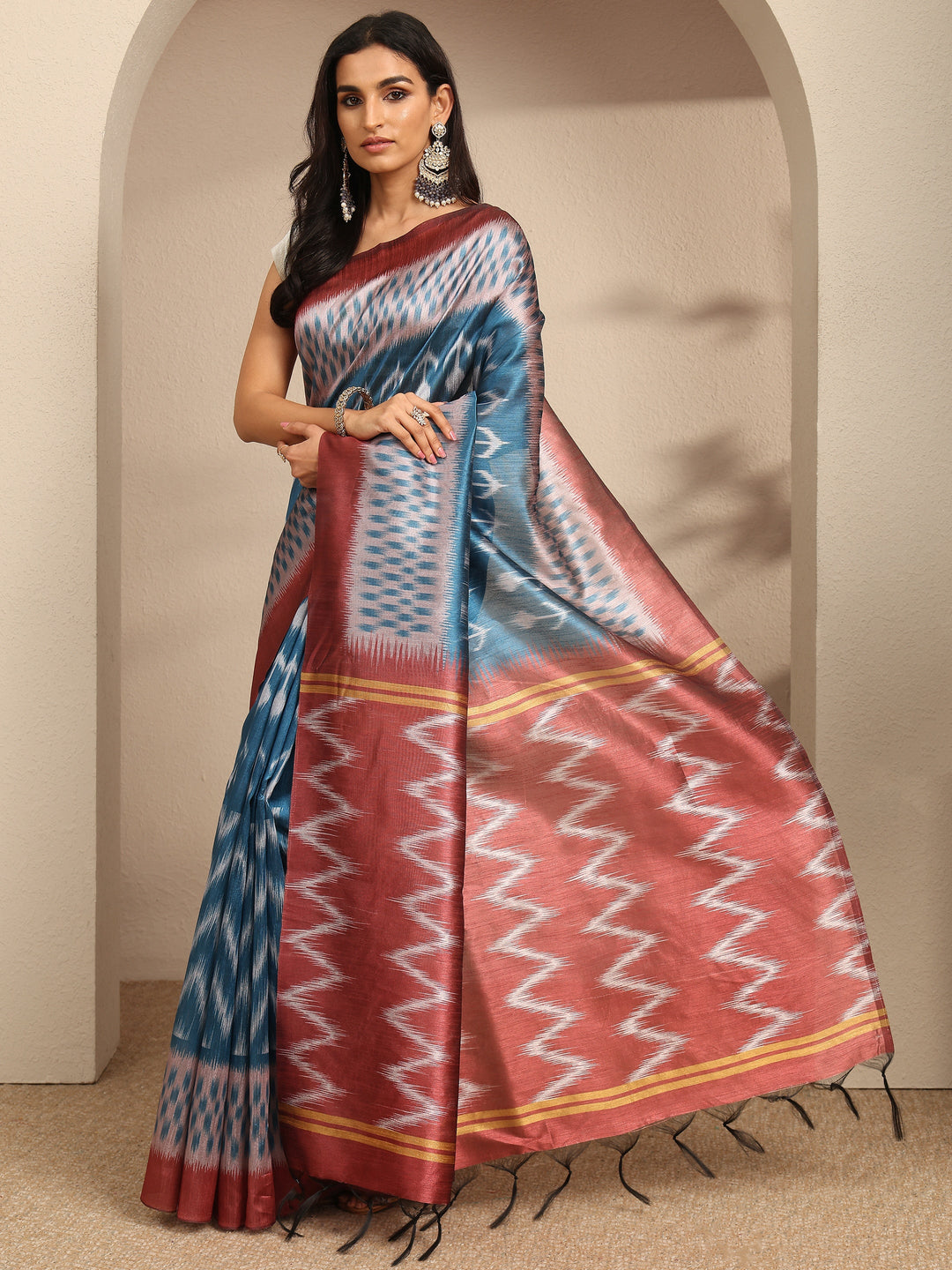 Blue Chevron Printed Silk Saree With Unstitched Blouse Piece