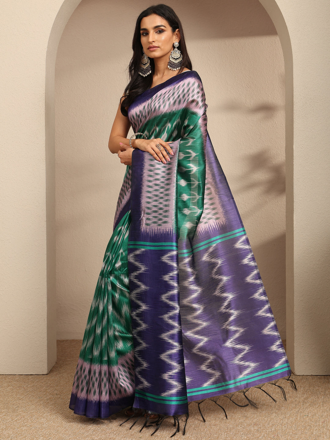 Green Chevron Printed Silk Saree With Unstitched Blouse Piece