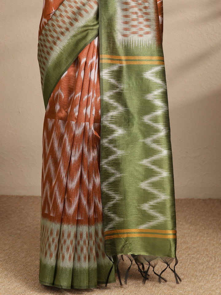Rust Chevron Printed Silk Saree With Unstitched Blouse Piece