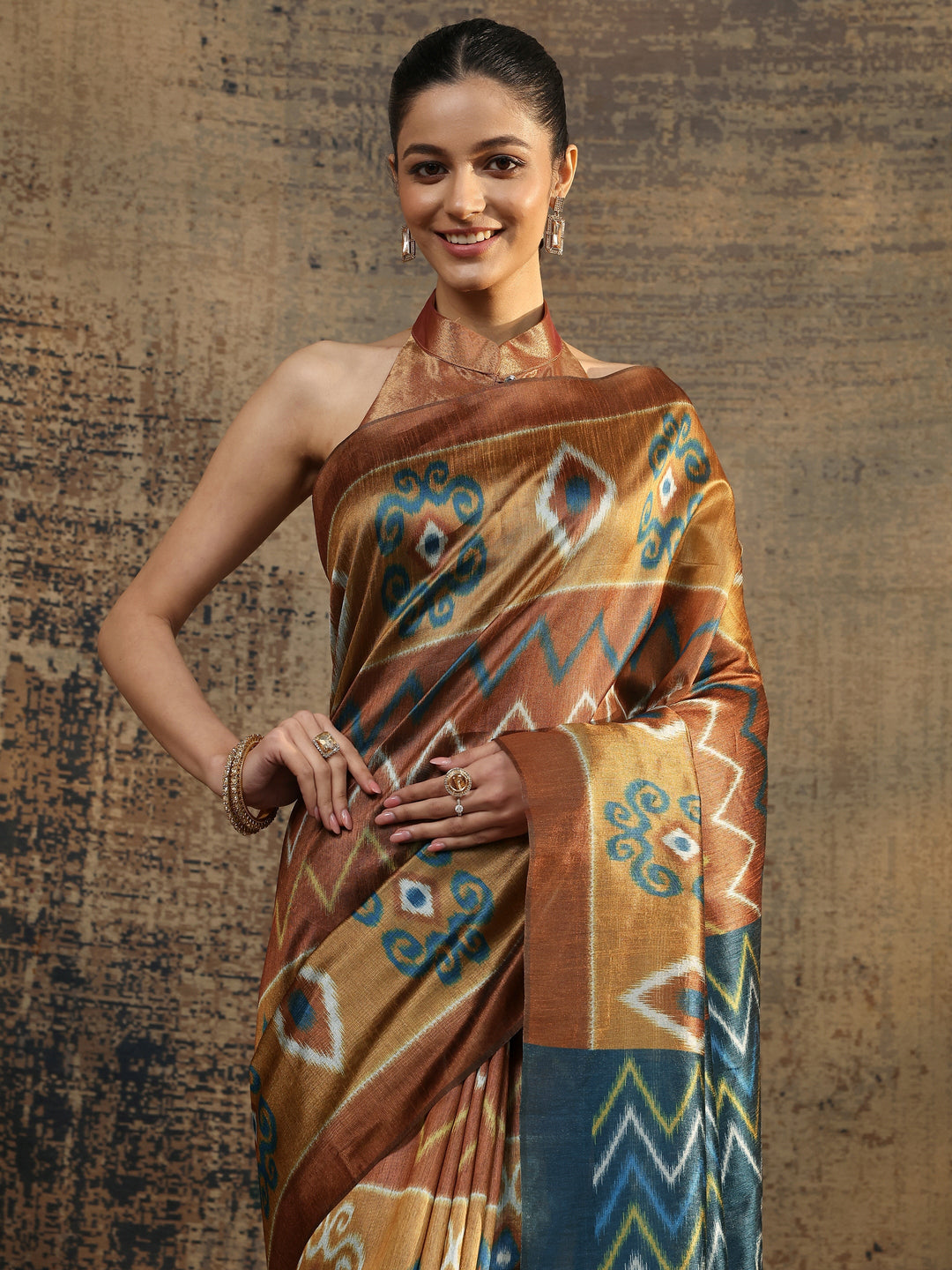 Mustard Chevron Printed Silk Saree With Unstitched Blouse Piece