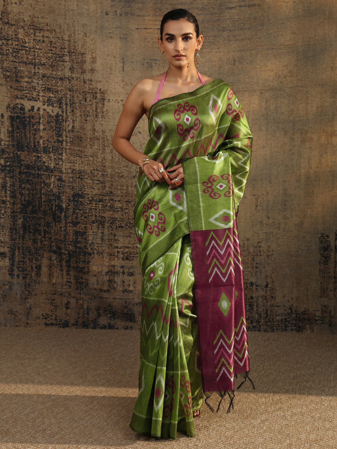 Green Chevron Printed Silk Saree With Unstitched Blouse Piece