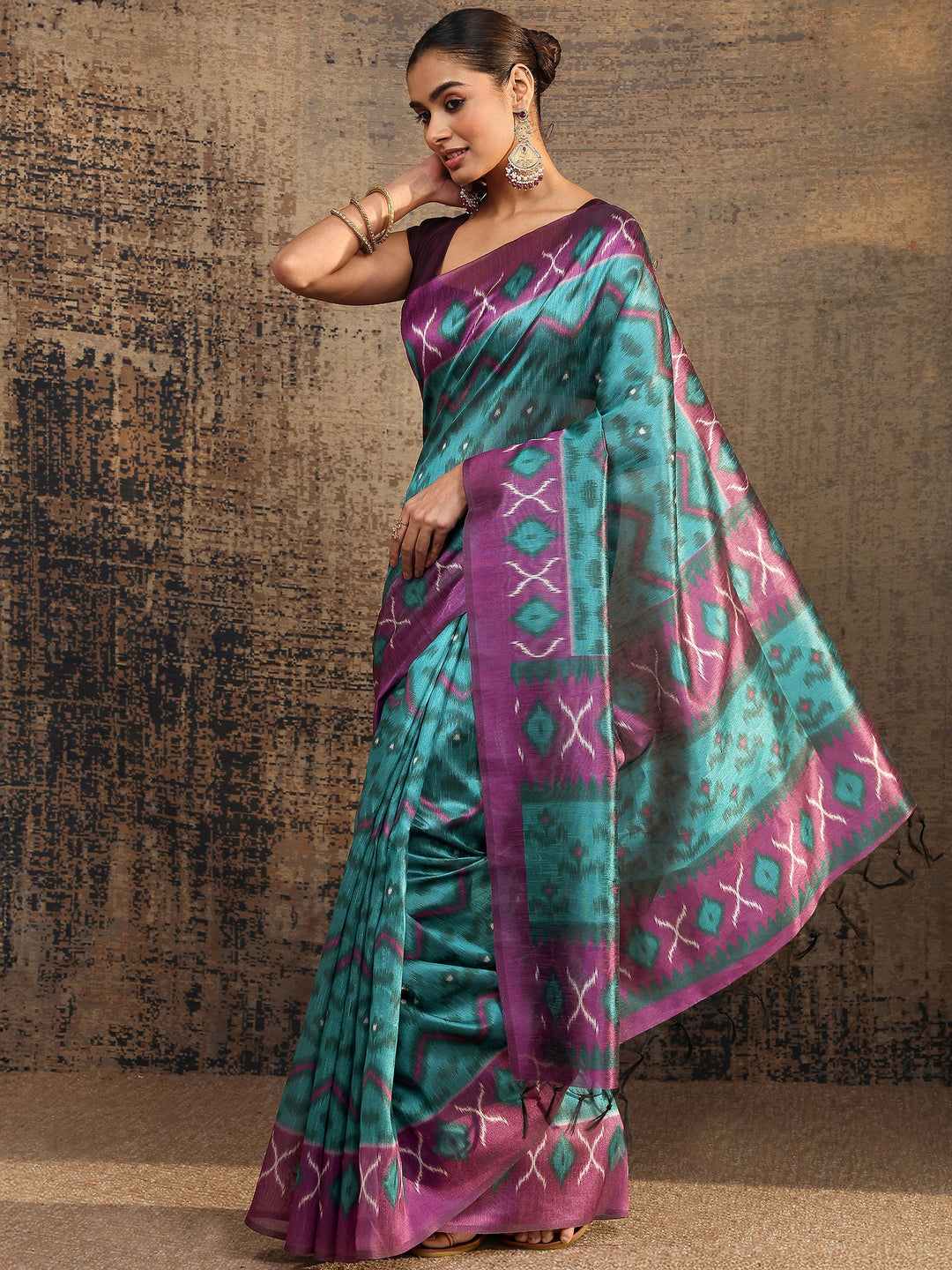 Teal Ikat Printed Silk Saree With Unstitched Blouse Piece