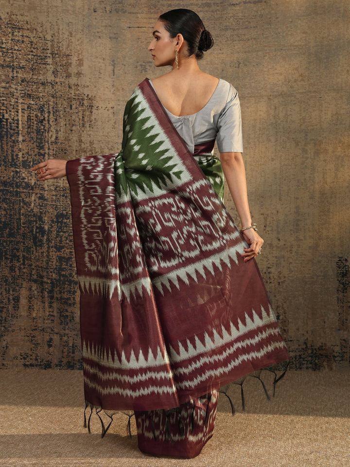 Green Abstract Printed Silk Saree With Unstitched Blouse Piece