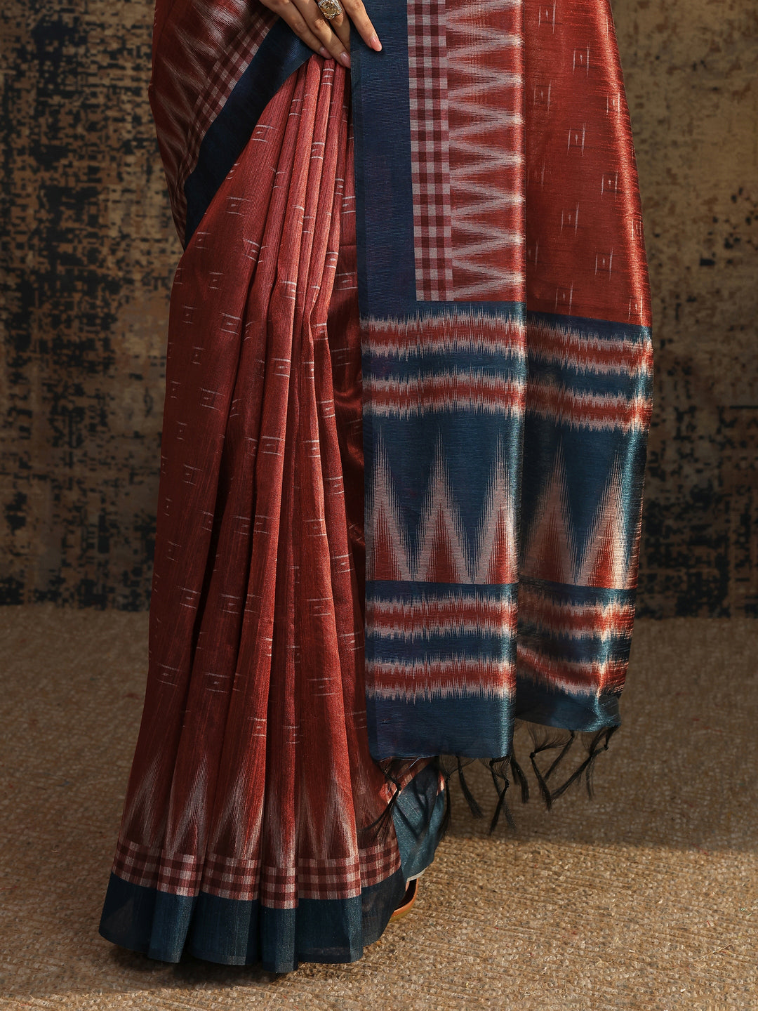 Rust Woven Design Silk Saree With Unstitched Blouse Piece