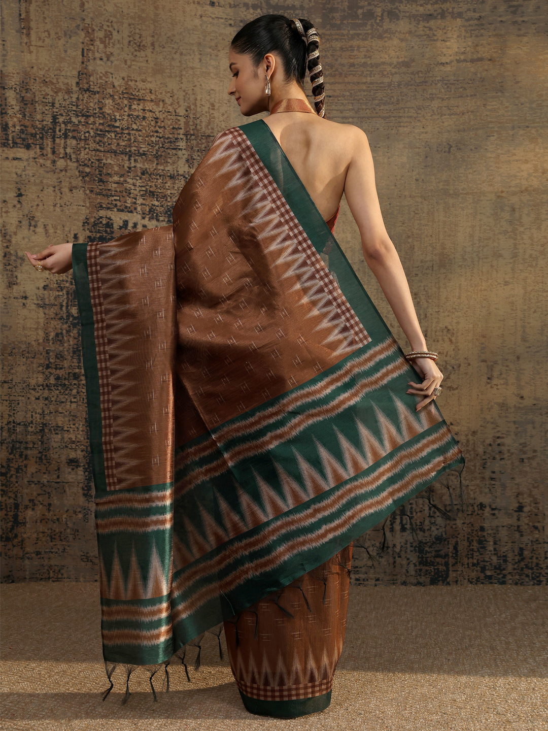 Brown Woven Design Silk Saree With Unstitched Blouse Piece