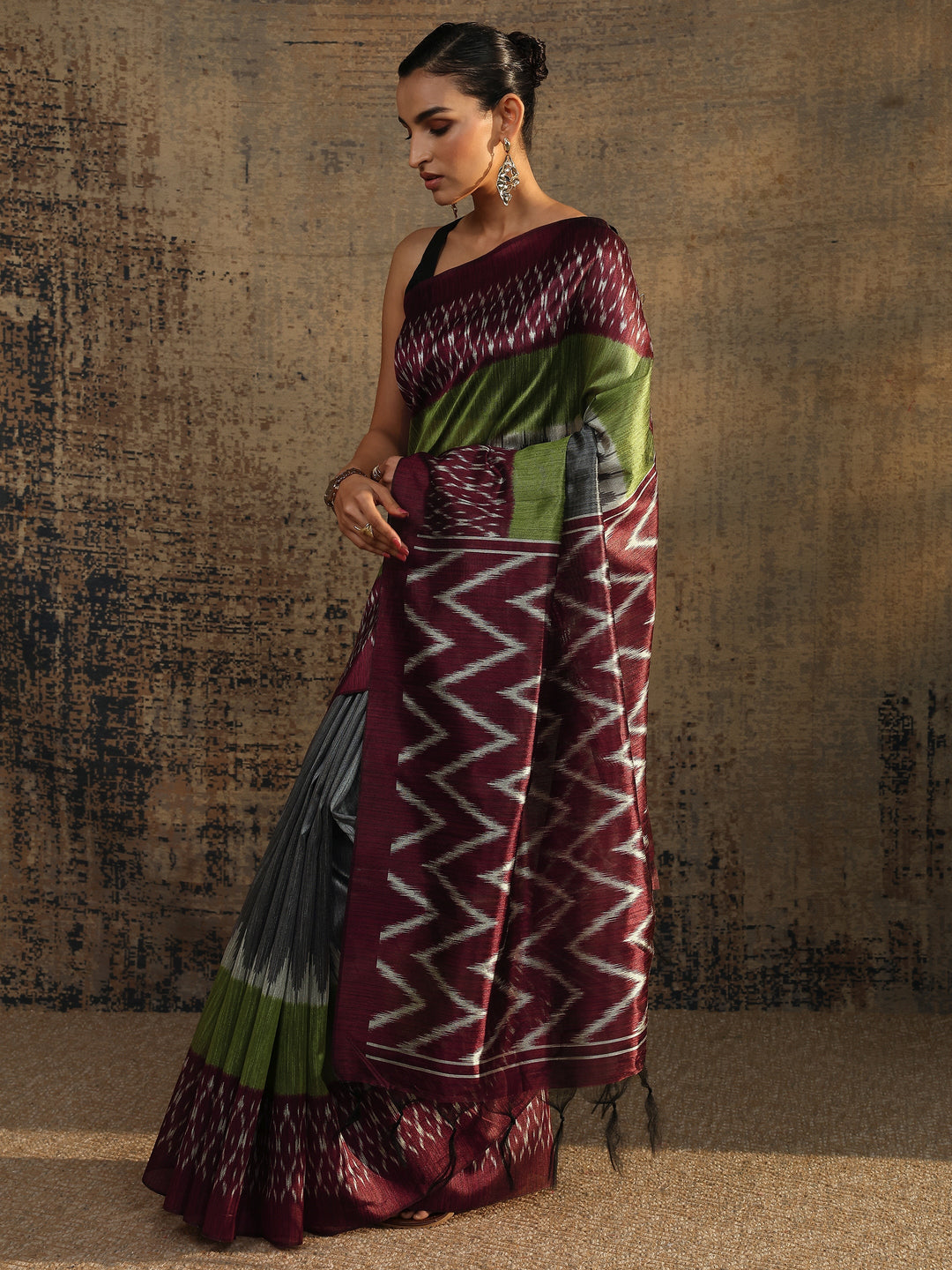 Multi Chevron Printed Silk Saree With Unstitched Blouse Piece
