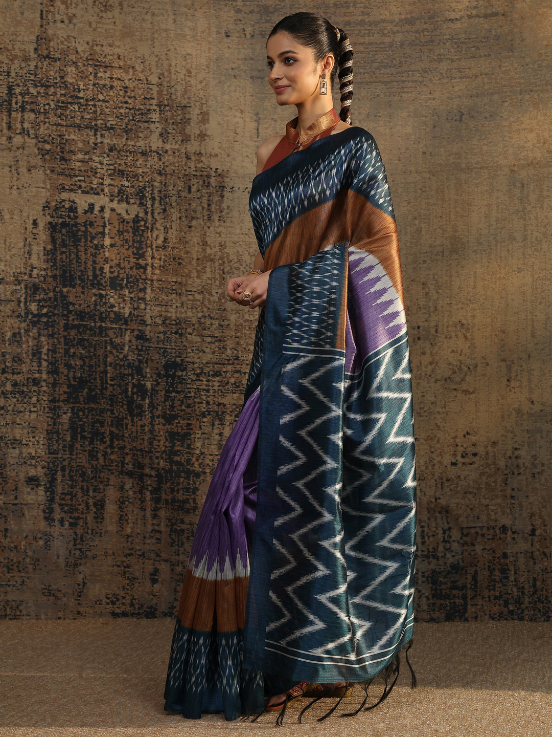 Multi Chevron Printed Silk Saree With Unstitched Blouse Piece