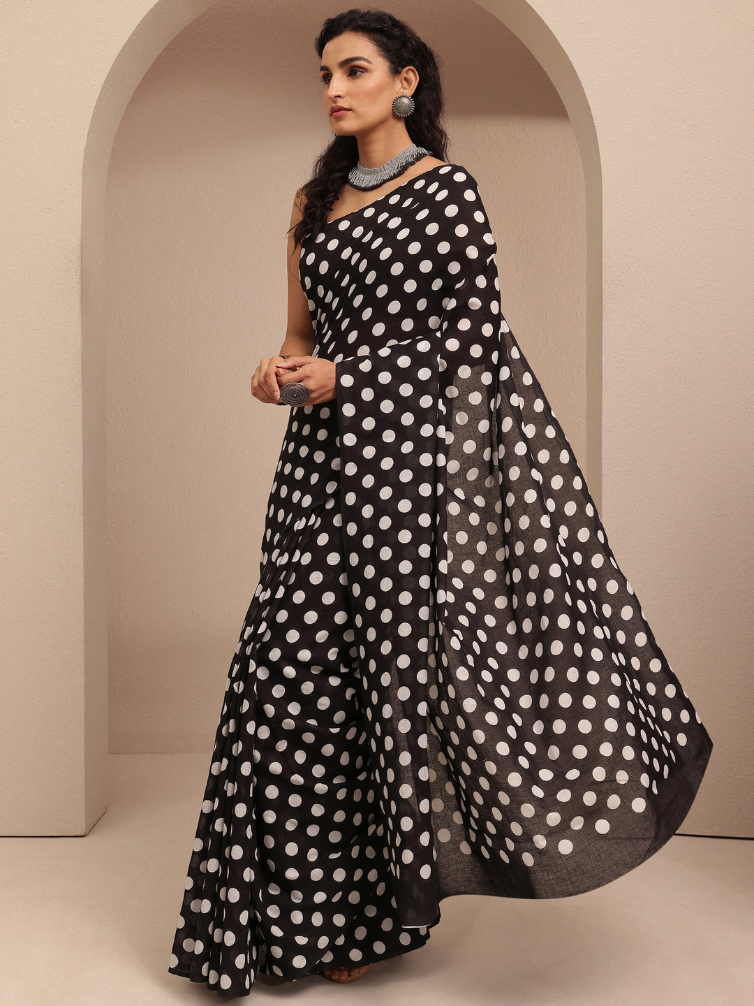 Black Polka Dots Printed Cotton Saree With Unstitched Blouse Piece