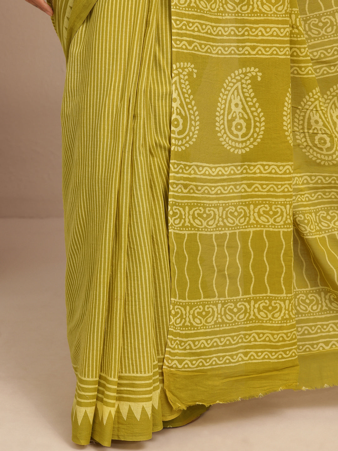 Lime Green Striped Printed Cotton Saree With Unstitched Blouse Piece