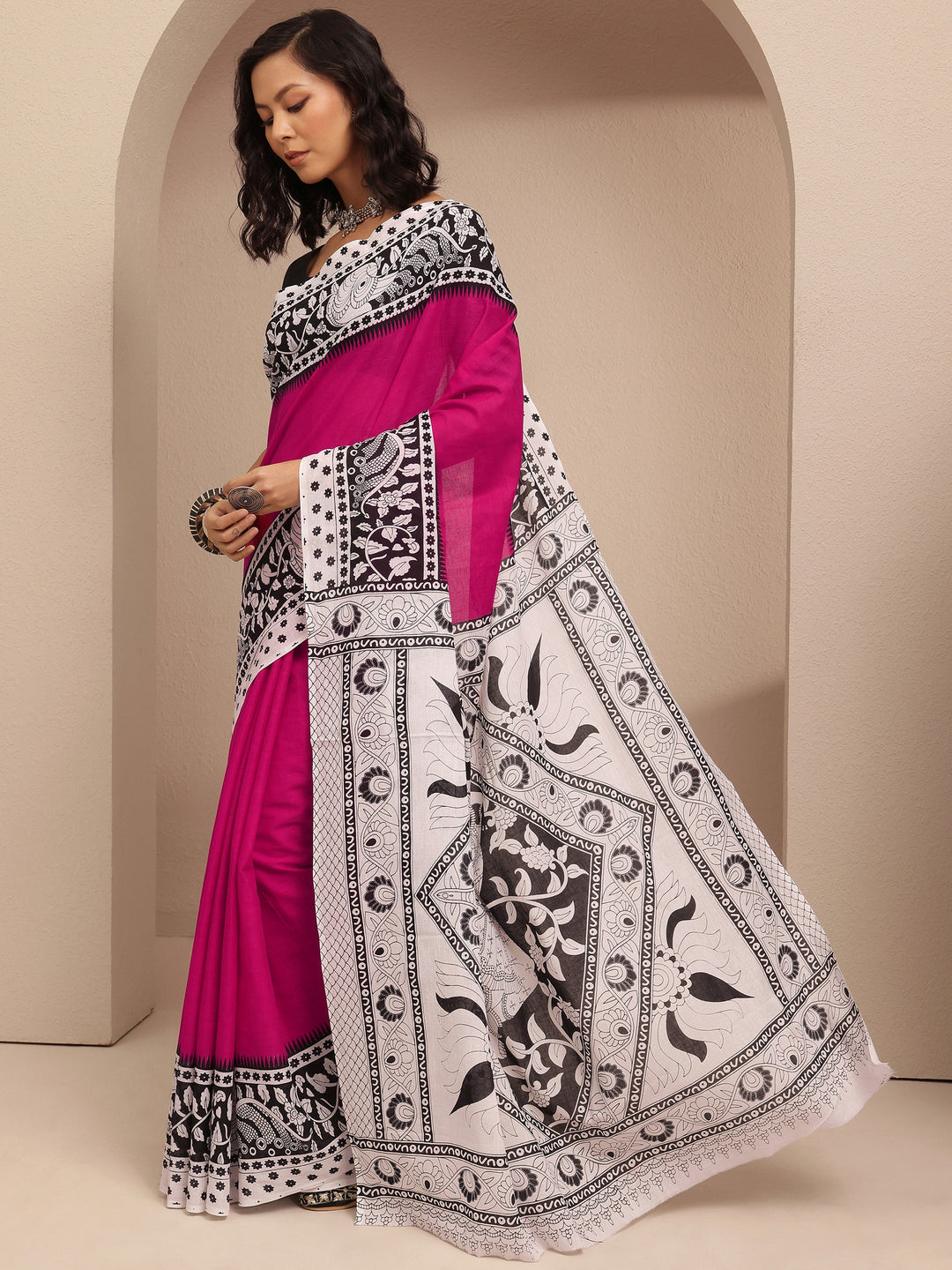 Pink Solid Cotton Saree With Unstitched Blouse Piece