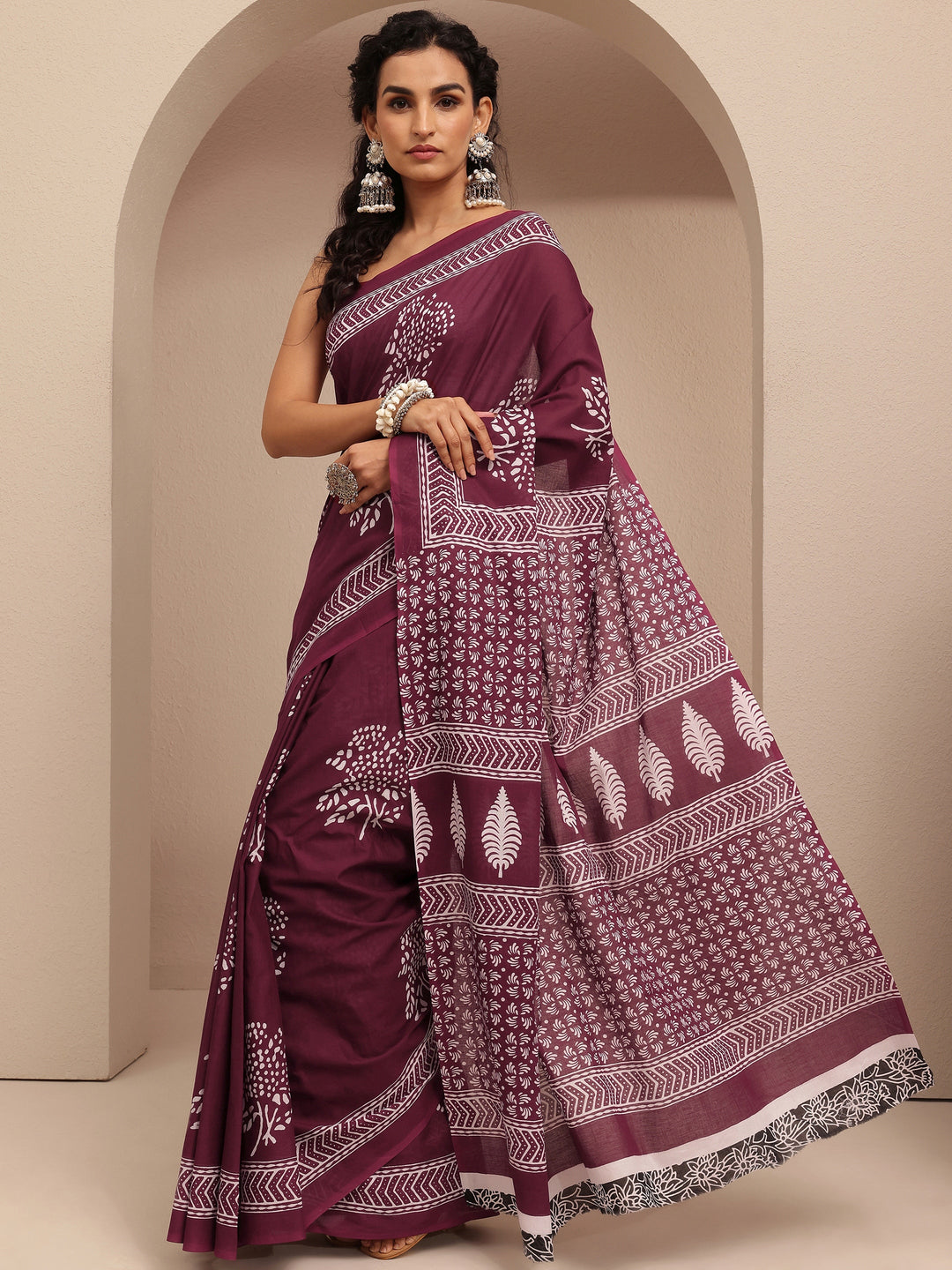 Burgundy Printed Cotton Saree With Unstitched Blouse Piece