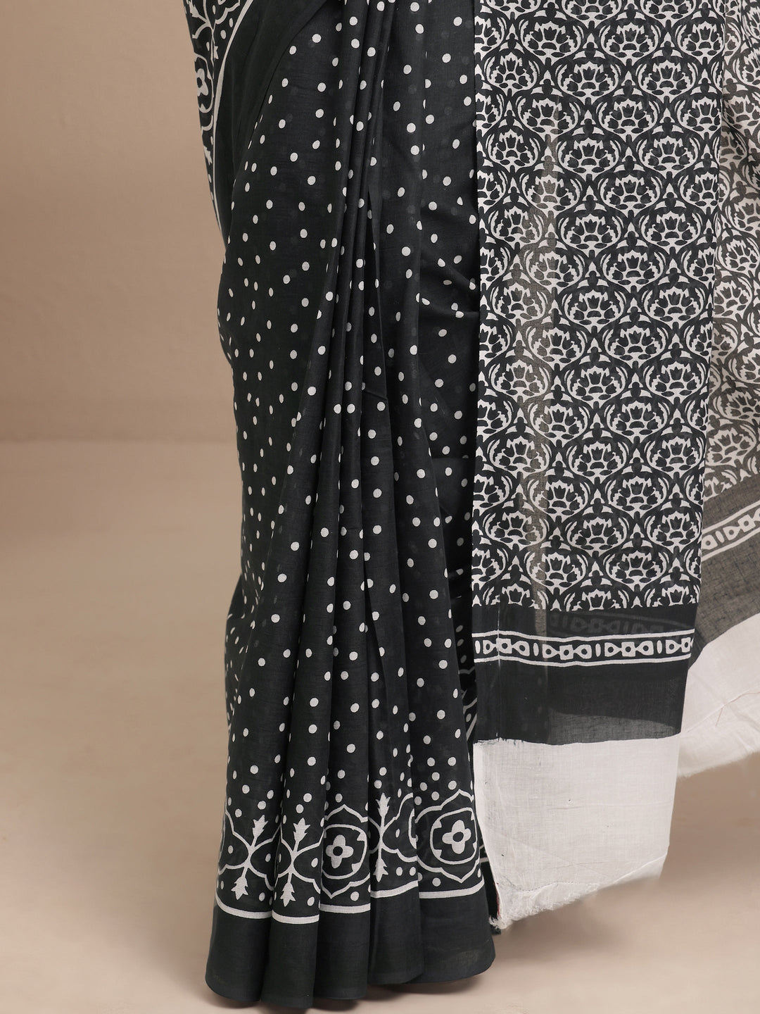 Black Polka Dots Printed Cotton Saree With Unstitched Blouse Piece