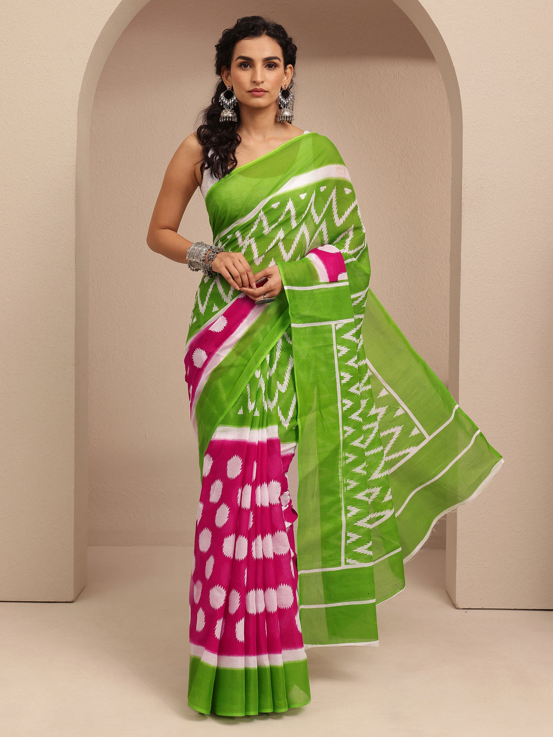 Green Ikat Printed Cotton Saree With Unstitched Blouse Piece