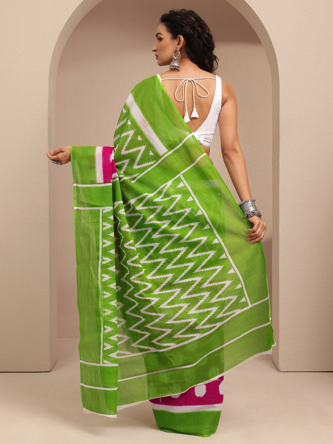 Green Ikat Printed Cotton Saree With Unstitched Blouse Piece