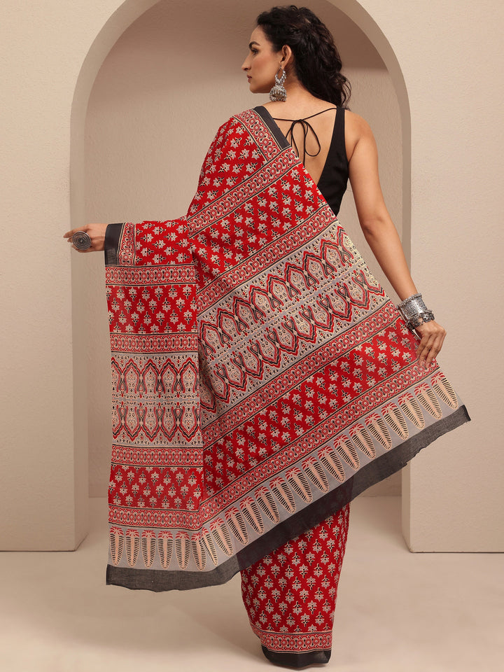 Red Printed Cotton Saree With Unstitched Blouse Piece