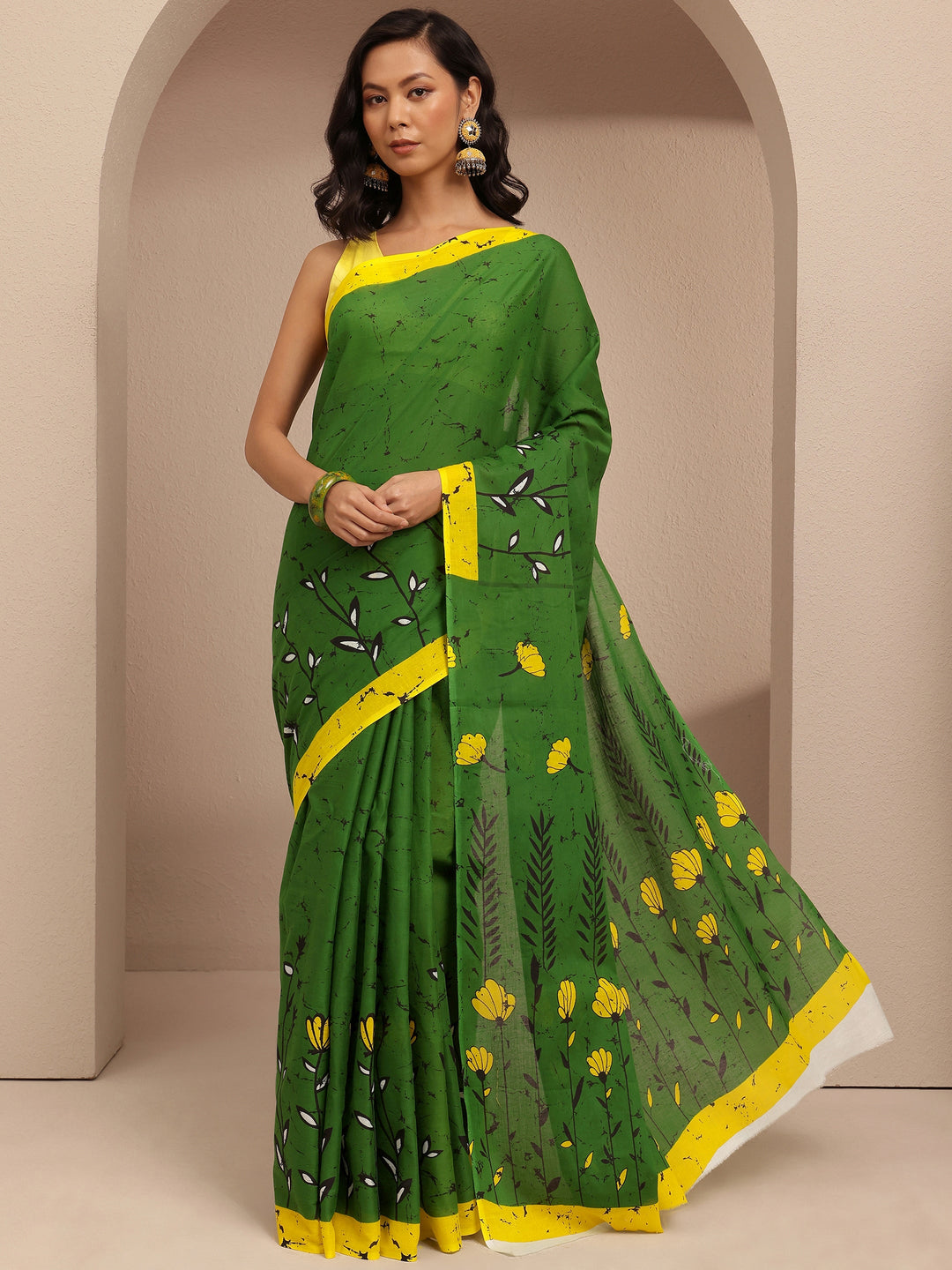 Green Printed Cotton Saree With Unstitched Blouse Piece