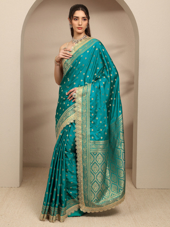 Green Ethnic Motifs Woven Design Silk Blend Saree With Unstitched Blouse Piece