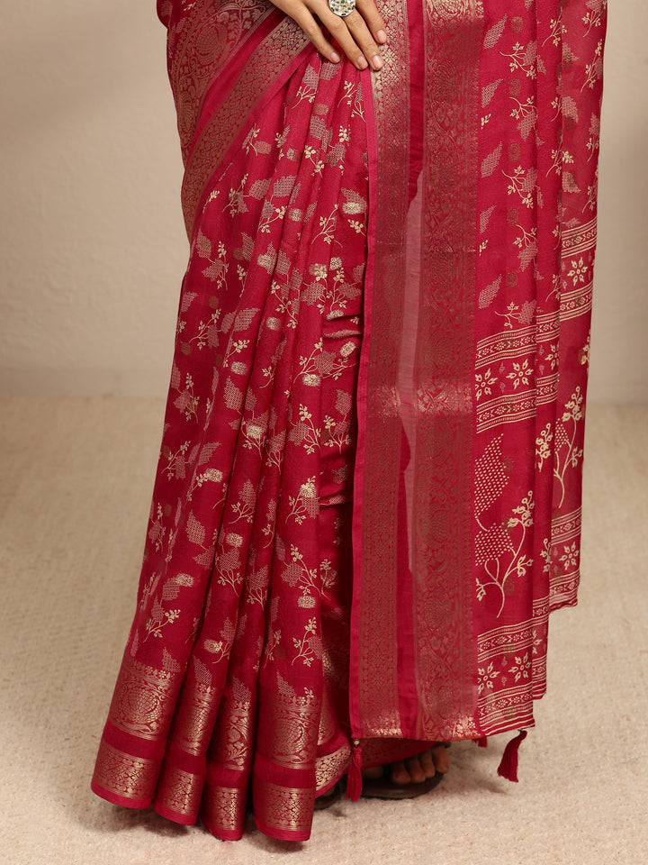 Red Floral Printed Silk Blend Saree With Unstitched Blouse Piece